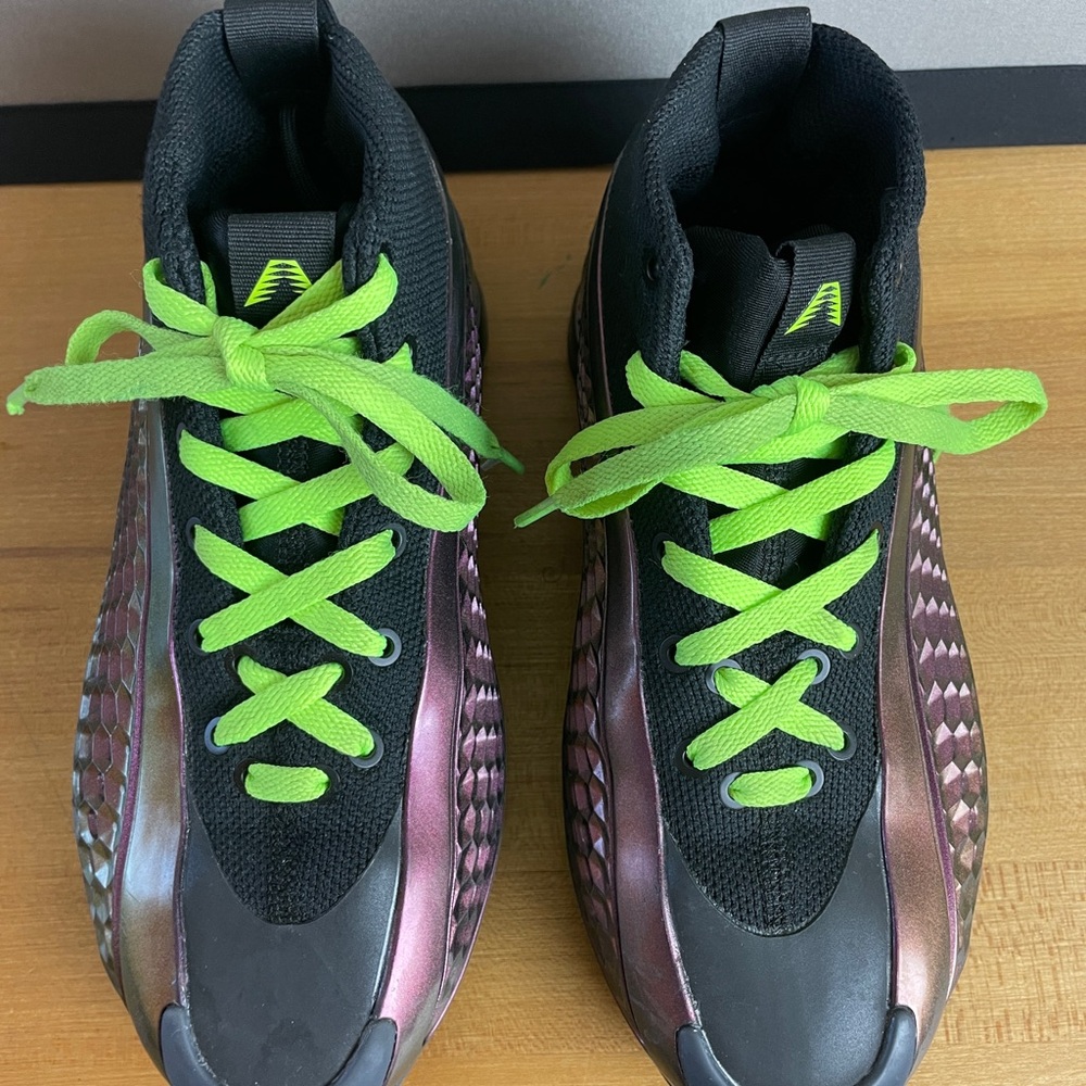 AE 1 Kids Basketball Sneakers